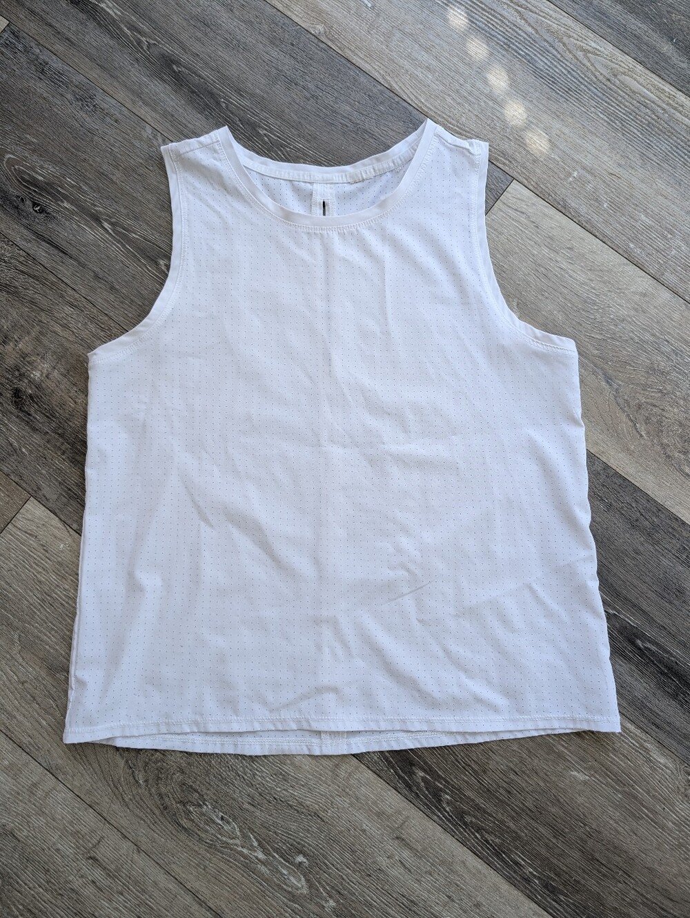 Women's White Sleeveless Tank Top